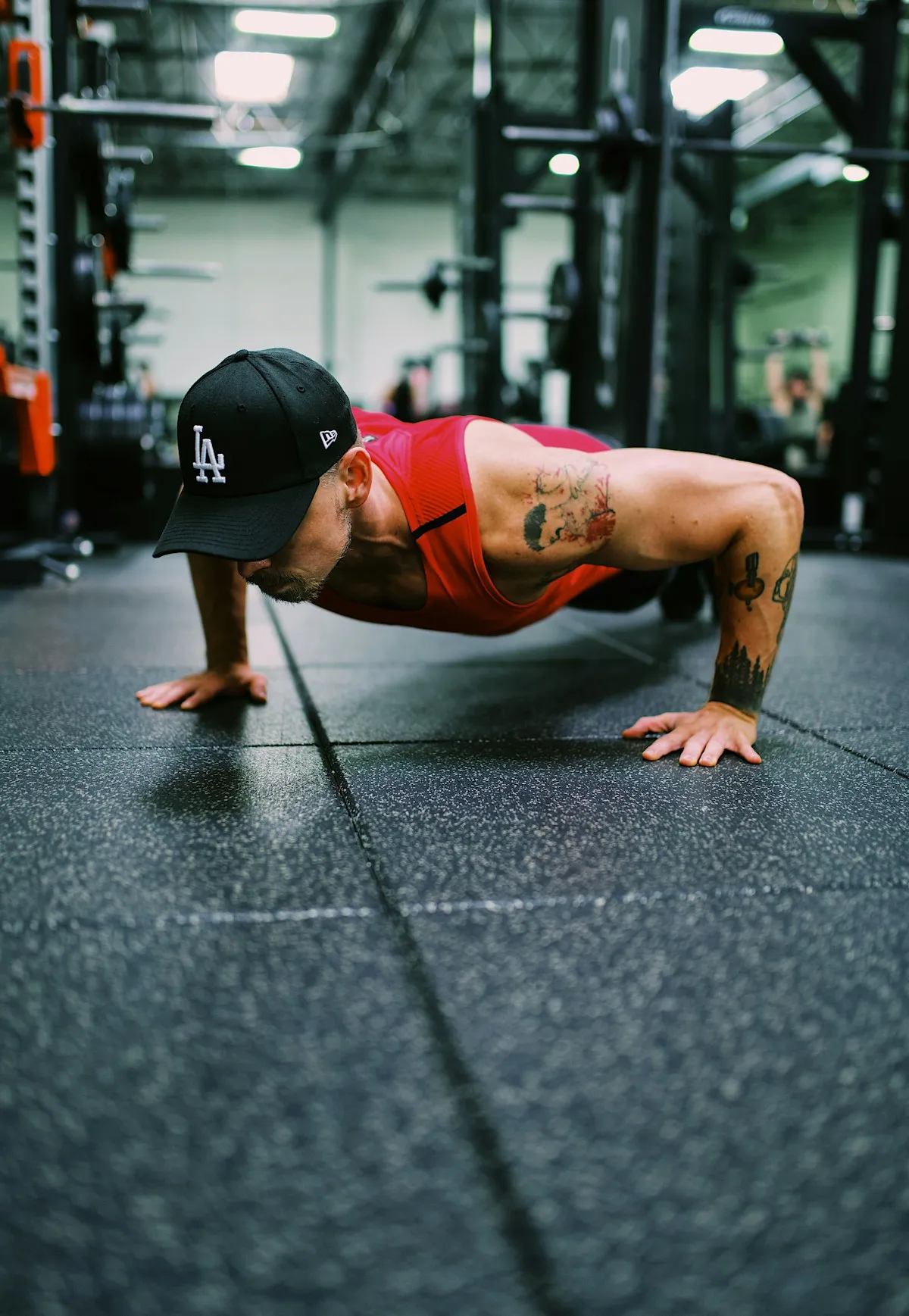 Barre traction et dips : comment s'équiper chez soi ?
